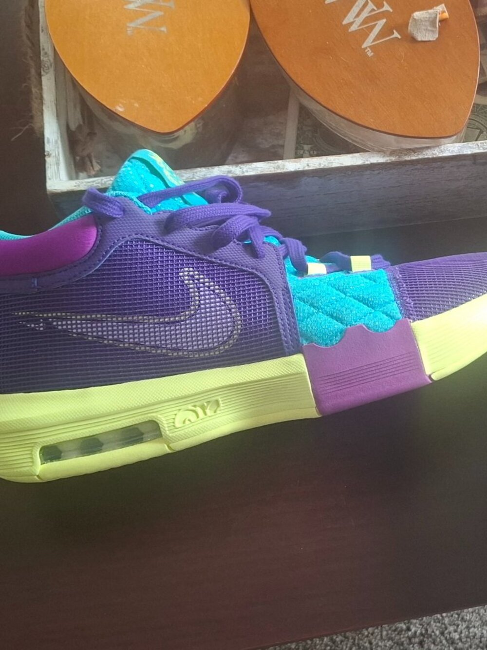Nikes size 10
